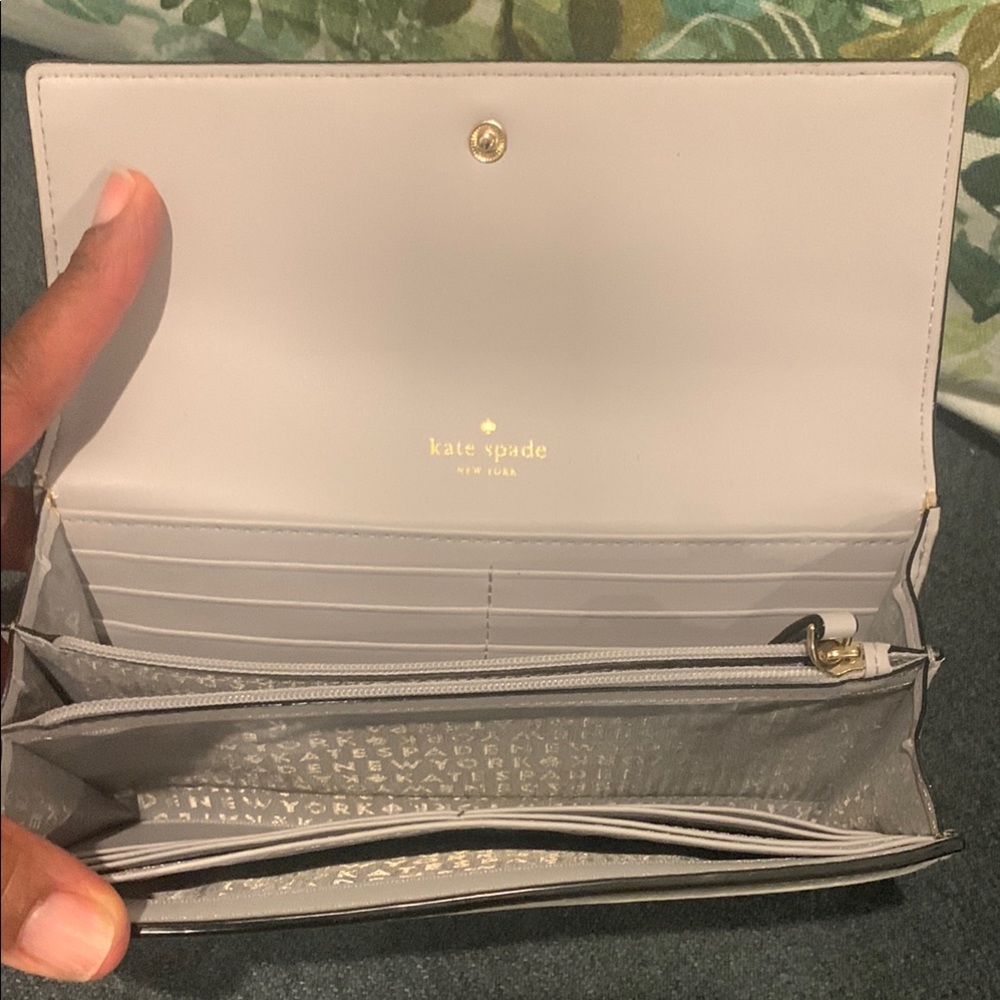 Kate Spade - Cream and Gray Wallet with Fold-Over Flap - Picture 4 of 4